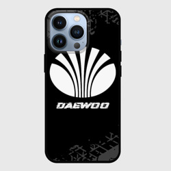 Чехол для iPhone 13 Pro Daewoo speed на темном фоне со следами шин