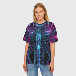 Женская футболка oversize 3D Инопланетные фиолетовые рёбра скелета - фото 2