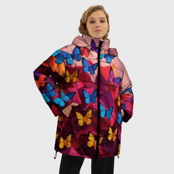 Женская зимняя куртка Oversize Разноцветные бабочки - розовые цветы - фото 2