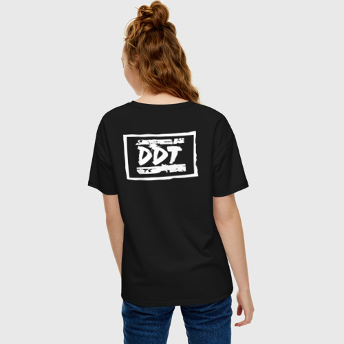 Женская футболка хлопок Oversize с принтом DDT - Юрий Шевчук, вид сзади #2