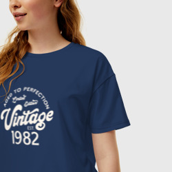 Женская футболка хлопок Oversize 1982 год - выдержанный до совершенства - фото 2