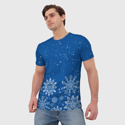 Мужская футболка 3D Текстура снежинок на синем фоне - фото 2
