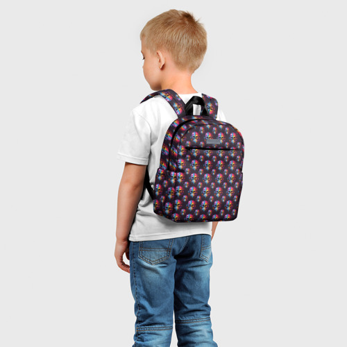 Детский рюкзак 3D с принтом Череп покрытый стекающей краской паттерн, фото на моделе #1