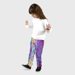 Брюки с принтом Размазанная краска для ребенка, вид на модели спереди №2. Цвет основы: черный