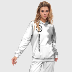 Женский костюм с толстовкой 3D Ghost of Tsushima glitch на светлом фоне по-вертикали - фото 2