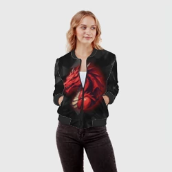 Женский бомбер 3D Красный дракон на полигональном черном фоне - фото 2