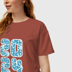 Женская футболка хлопок Oversize 2024 цифры со снежинками - фото 2