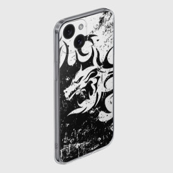 Чехол для iPhone 15 силиконовый с защитой камеры Черно белый дракон 2024 - фото 2