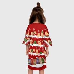 Платье с принтом Капибара с семьей на Новый год для ребенка, вид на модели сзади №2. Цвет основы: белый