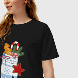 Женская футболка хлопок Oversize Рукавичка с рождественскими сладостями - фото 2