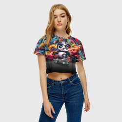 Женская футболка Crop-top 3D Панда - крутой скейтбордист на фоне граффити - фото 2