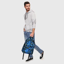 Рюкзак с принтом Синие полосы на чёрном фоне для любого человека, вид спереди №5. Цвет основы: белый