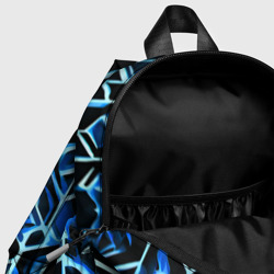Рюкзак с принтом Синие полосы на чёрном фоне для ребенка, вид на модели спереди №4. Цвет основы: белый