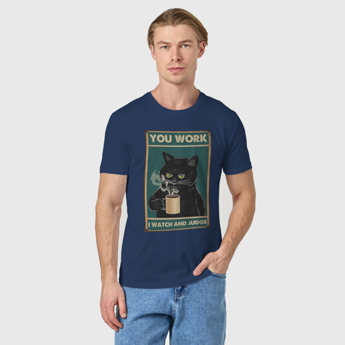 Мужская футболка хлопок с принтом Суровый кот начальник, фото на моделе #1