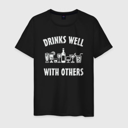 Drinks well with others – Мужская футболка хлопок с принтом купить со скидкой в -20%