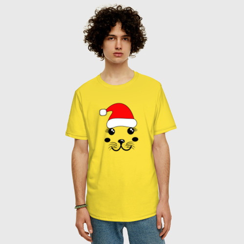 Мужская футболка хлопок Oversize с принтом Мордочка тюленя в новогодней шапке, фото на моделе #1