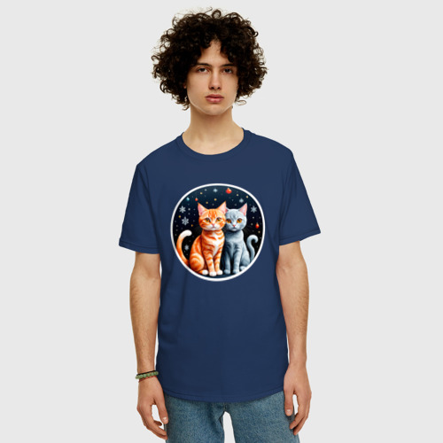 Мужская футболка хлопок Oversize Два котика сидят в ожидании Нового Года, цвет темно-синий - фото 3