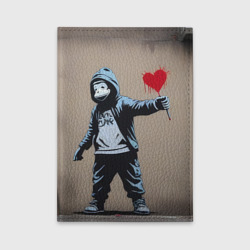 Обложка для автодокументов Обезьяна держит в руках сердце граффити