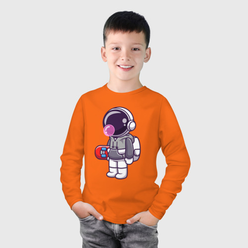 Детский лонгслив хлопок с принтом Космонавт со скейтом, фото на моделе #1