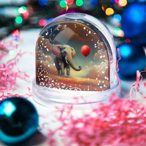 Игрушка Снежный шар Грустный слон и красный шарик  - фото 3