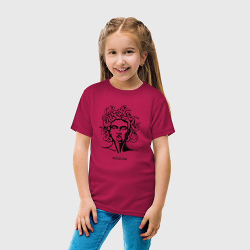 Детская футболка хлопок с принтом Медуза Горгона показывает язык, вид сбоку #3
