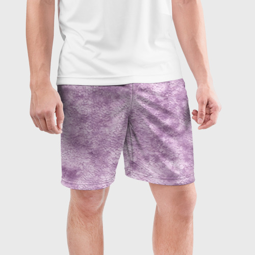 Мужские шорты спортивные с принтом Кожа розовой рептилии, фото на моделе #1