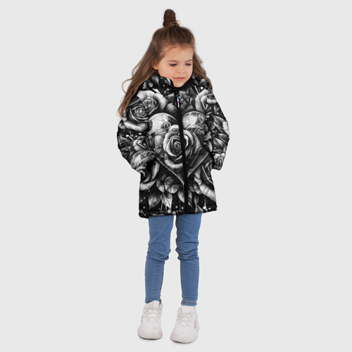 Зимняя куртка для девочек 3D с принтом Черно белое сердце и розы, вид сбоку #3