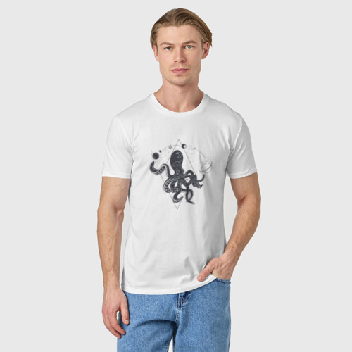 Мужская футболка хлопок с принтом Космический осьминог с планетами, фото на моделе #1