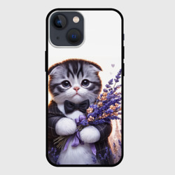 Чехол для iPhone 13 mini Котенок породы шотландская вислоухая с цветами лаванды