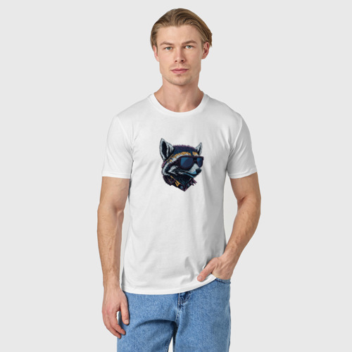 Мужская футболка хлопок Модный енот, цвет белый - фото 3