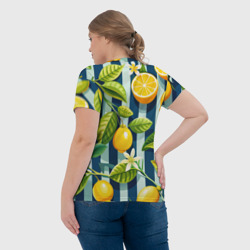 Футболка с принтом Ветки с желтыми лимонами - сине-белая полоска для женщины, вид на модели сзади №3. Цвет основы: белый