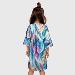 Платье с принтом Акварельные перья птиц для ребенка, вид на модели сзади №2. Цвет основы: белый