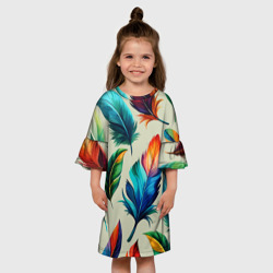 Платье с принтом Разноцветные перья тропических птиц для ребенка, вид на модели спереди №3. Цвет основы: белый