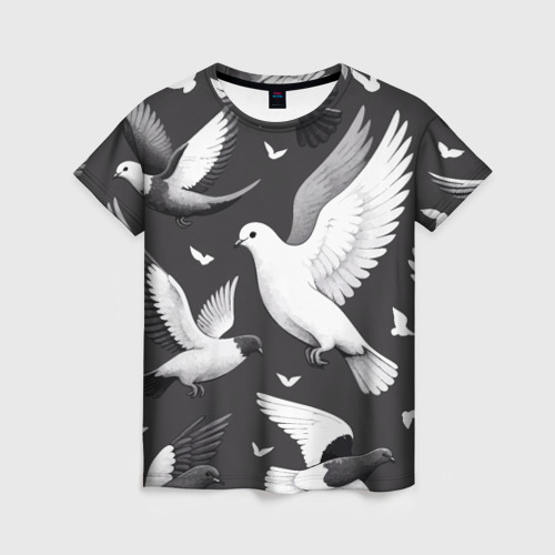 Женская футболка с принтом Белые сизые голуби летящие в небе, вид спереди №1
