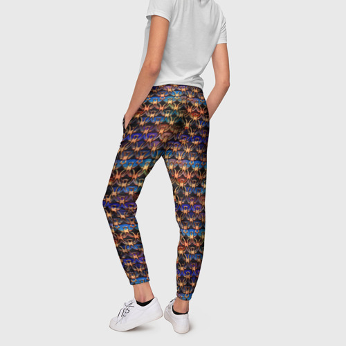 Женские брюки 3D с принтом Разноцветный паттерн с золотыми значками, вид сзади #2