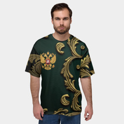 Мужская футболка oversize 3D Золотой герб России на темном зеленом фоне лепнина - фото 2