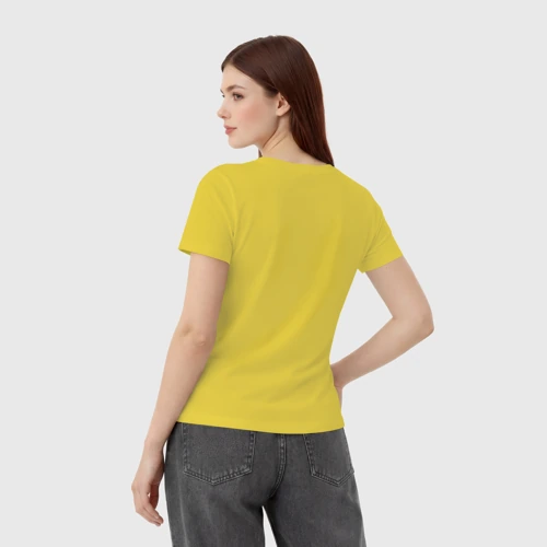 Женская футболка хлопок с принтом Спящий поросёнок, вид сзади #2