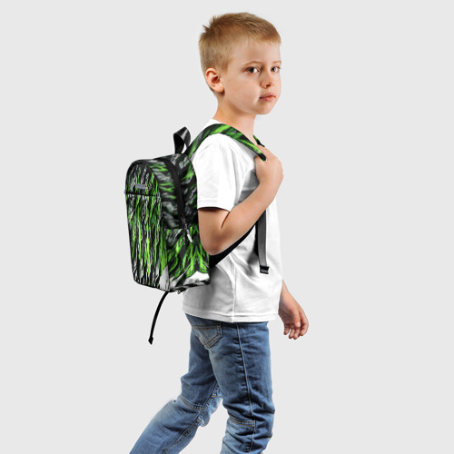 Детский рюкзак 3D с принтом Камень и зелёные полосы, вид сзади #1