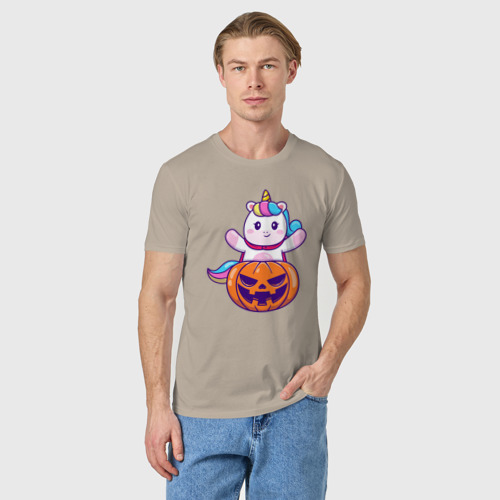 Мужская футболка хлопок с принтом Единорог и хэллоуин, фото на моделе #1
