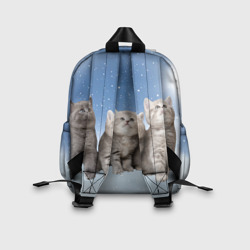 Рюкзак с принтом Котята на облаках для ребенка, вид на модели сзади №2. Цвет основы: белый
