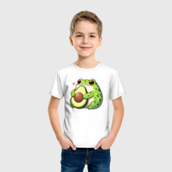 Футболка с принтом Лягушка обнимает авокадо для ребенка, вид на модели спереди №2. Цвет основы: белый