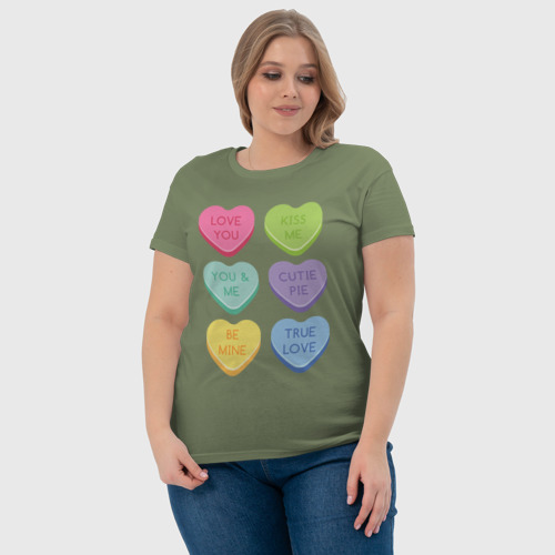 Женская футболка хлопок Стикеры сердечки с надписями, цвет авокадо - фото 6