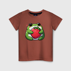 Толстая лягушка обнимает клубнику – Детская футболка хлопок с принтом купить со скидкой в -20%