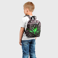 Рюкзак с принтом Зелёный драгоценный камень для ребенка, вид на модели спереди №2. Цвет основы: белый