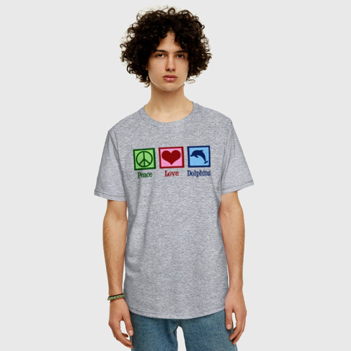 Мужская футболка хлопок Oversize с принтом Мир любовь дельфины, фото на моделе #1