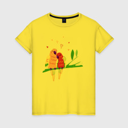 Пара влюбленных попугаев на ветке – Женская футболка хлопок с принтом купить со скидкой в -20%