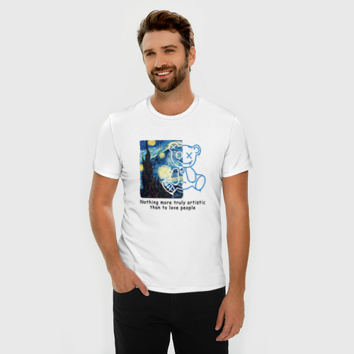 Мужская футболка хлопок Slim с принтом Звёздная ночь с мишкой, фото на моделе #1