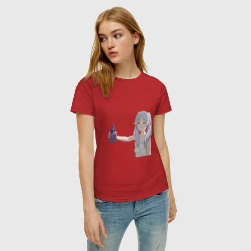 Женская футболка хлопок с принтом Фрирен Провожающая в последний путь улыбается, фото на моделе #1