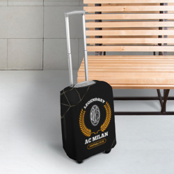 Чехол для чемодана 3D Лого AC Milan и надпись legendary football club на темном фоне - фото 2
