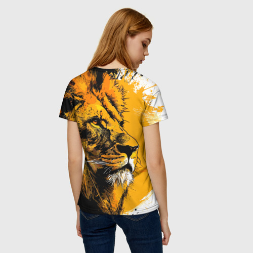 Женская футболка 3D с принтом Гордый африканский лев, вид сзади #2